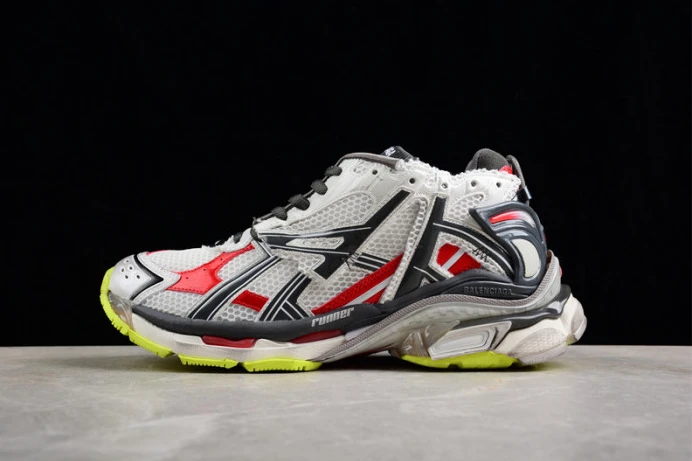 Ba*len*cia*ga runner w3rb GoodFit 2349