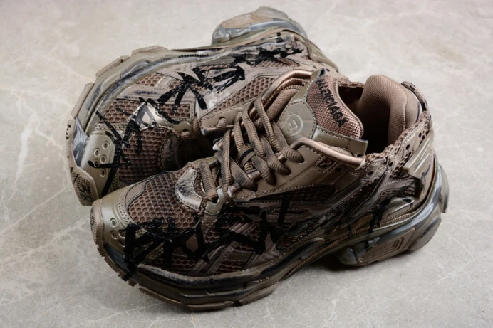 Ba*len*cia*ga runner w3rbq ModernLook 2347