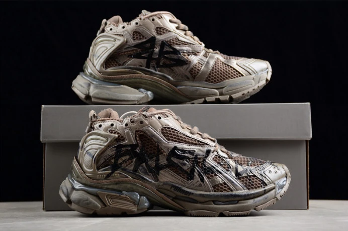 Ba*len*cia*ga runner w3rbq ModernLook 2347
