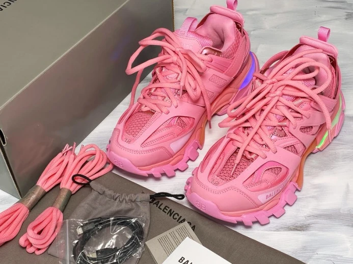 Ba*len*cia*ga track trainer led DailyWear 2107