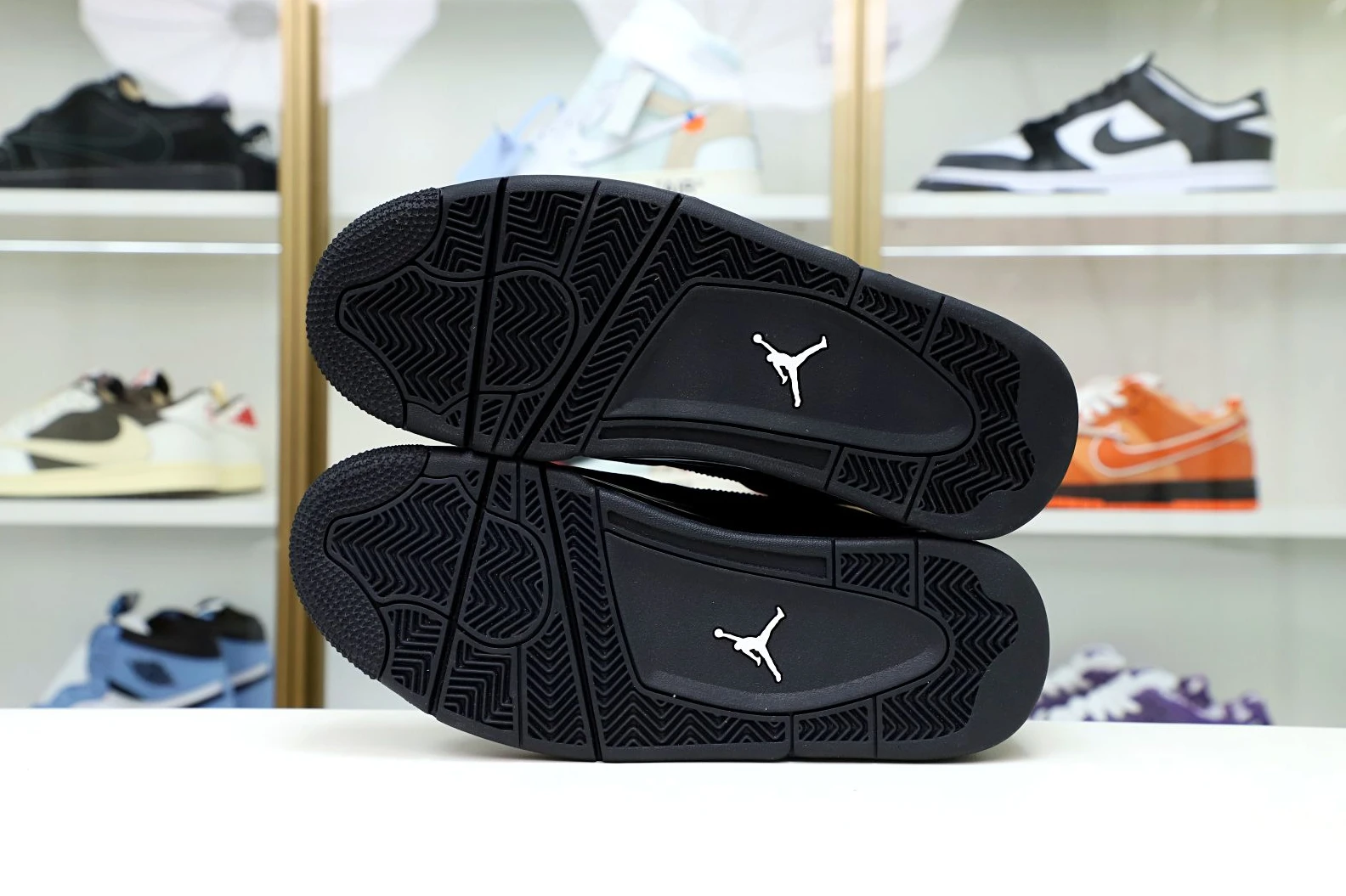 BestValue Kimikick AIR JORDAN 4 RETRO 'BLACK CAT' 1945