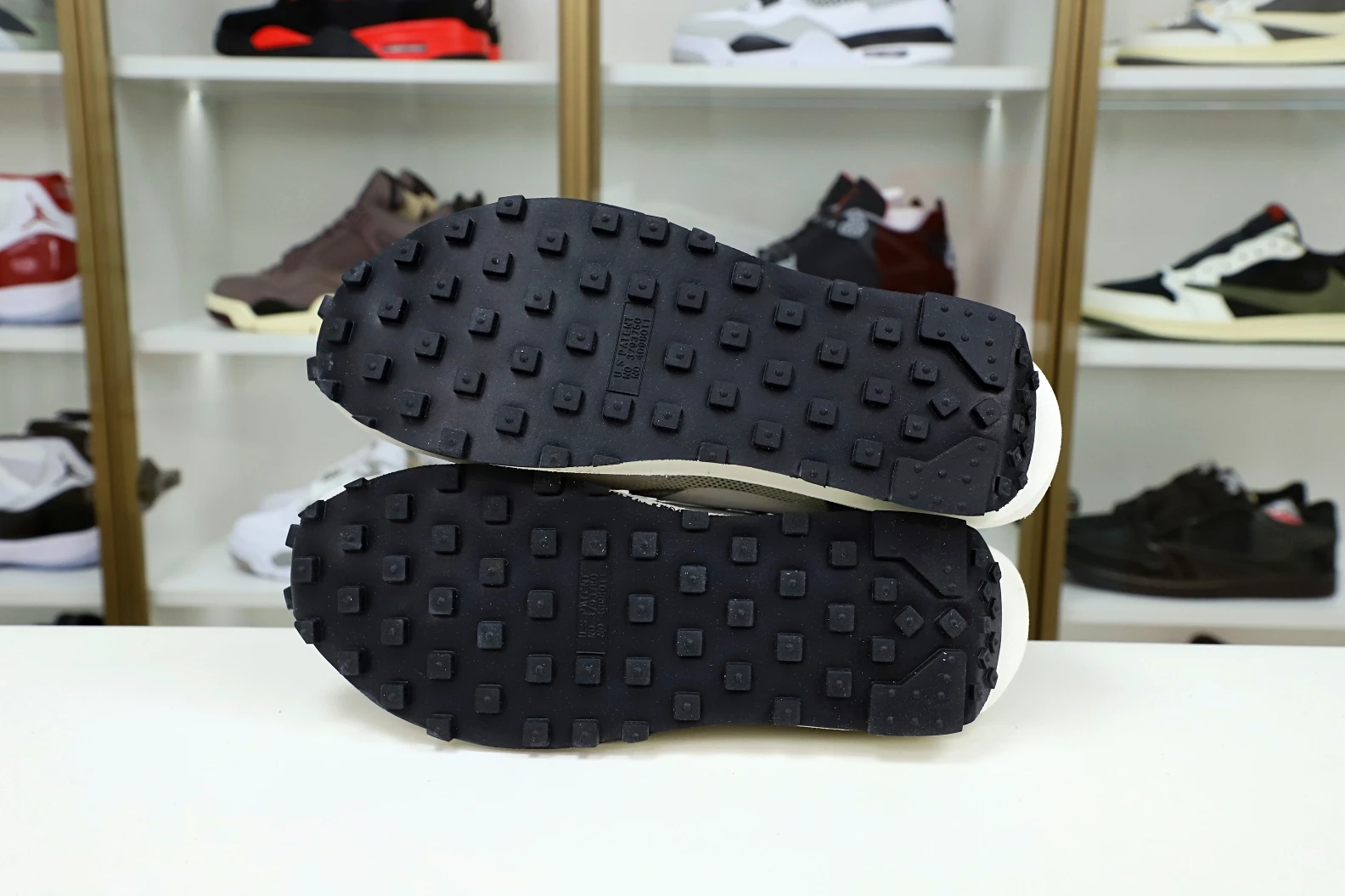 BestValue Kimikick SACAI X LDWAFFLE 'SUMMIT WHITE' 2971