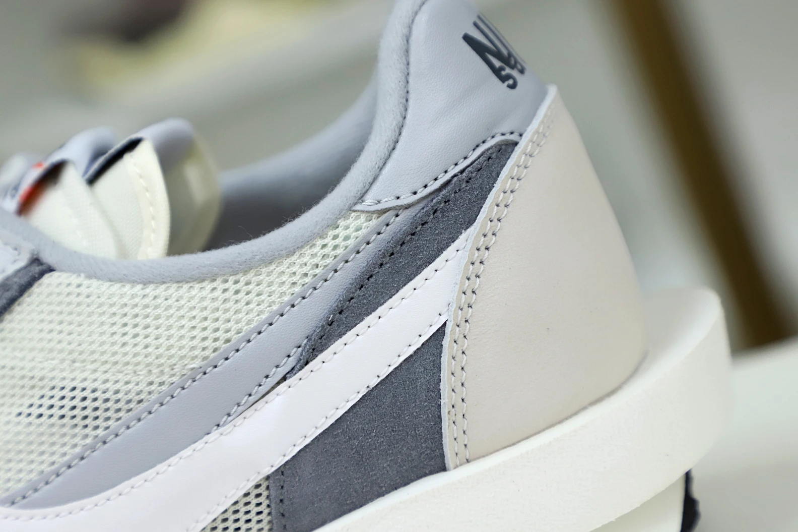 BestValue Kimikick SACAI X LDWAFFLE 'SUMMIT WHITE' 2971