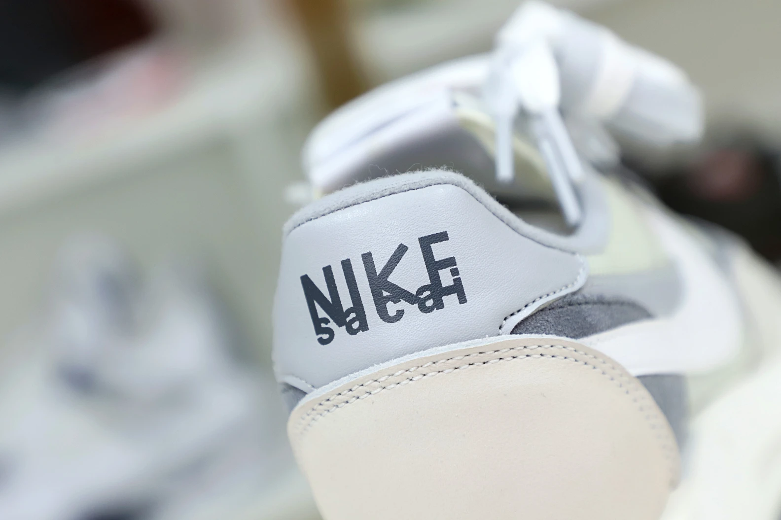 BestValue Kimikick SACAI X LDWAFFLE 'SUMMIT WHITE' 2971