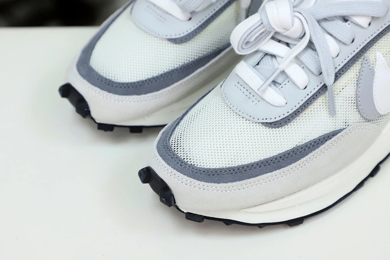 BestValue Kimikick SACAI X LDWAFFLE 'SUMMIT WHITE' 2971
