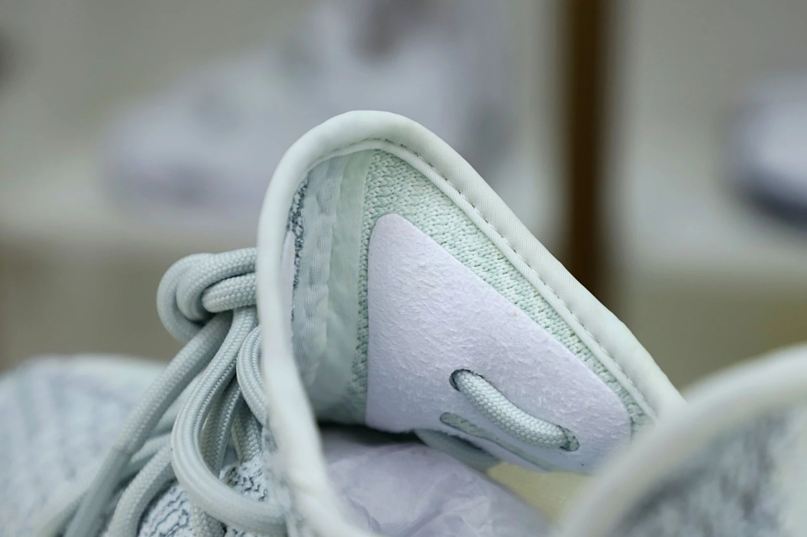 BestValue Kimikick YEEZY BOOST 350 V2 'CLOUD WHITE REFLECTIVE' 47