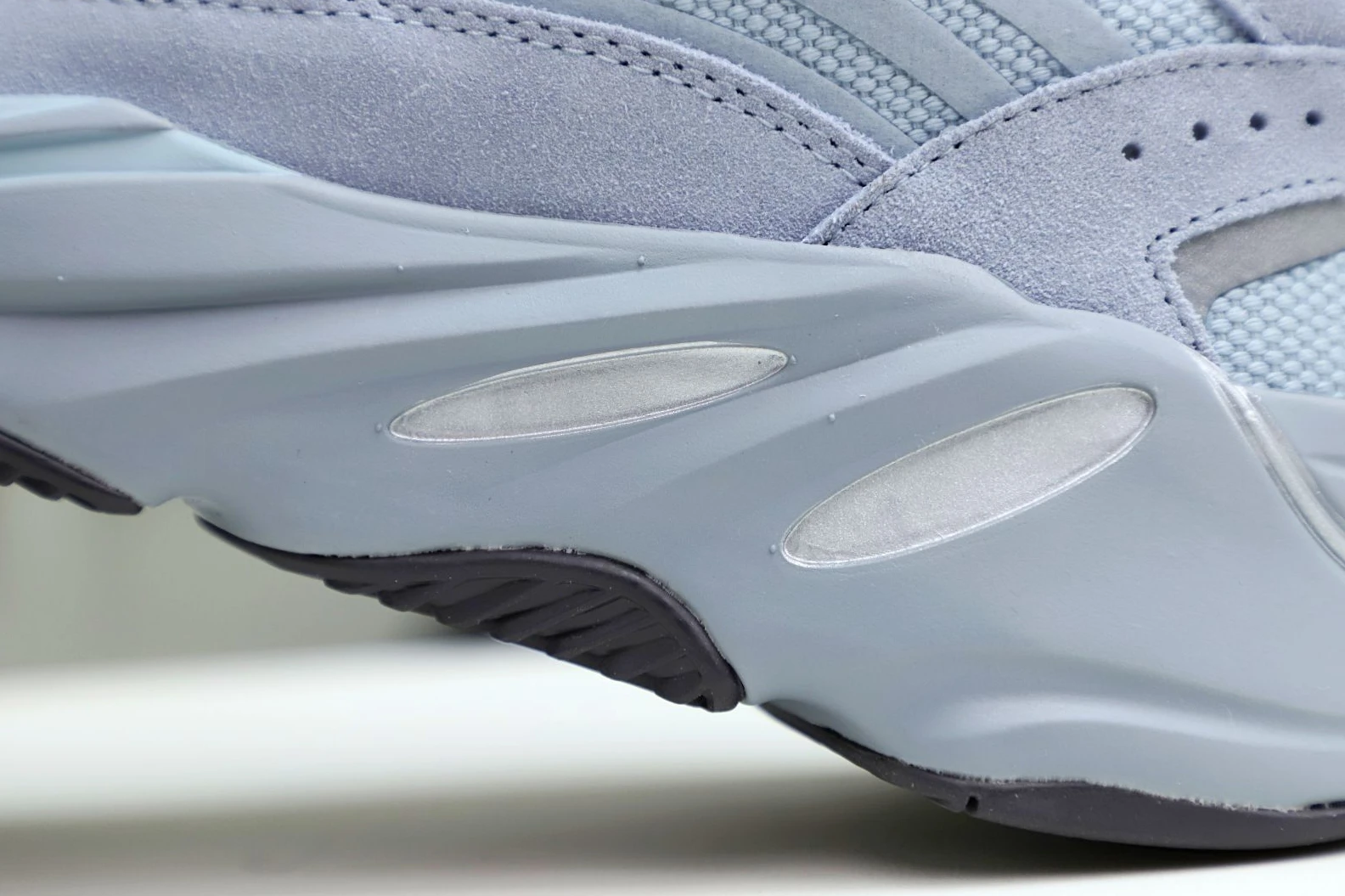 BestValue Kimikick Yeezy boost 700 v2 hospita blue 54