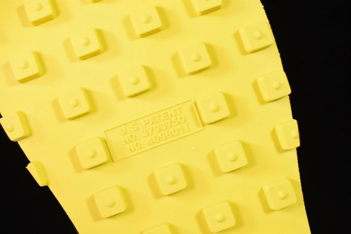 BestValue undercover x sacai x nike ldv waffle “bright citron” dj4877- 3106