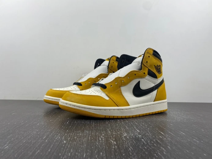 Comfortable Air Jordan 1 High OG Yellow Ochre DZ5485- 745