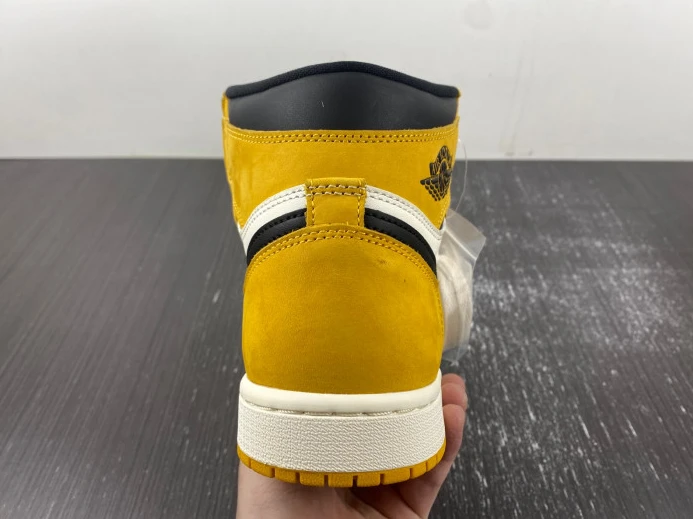 Comfortable Air Jordan 1 High OG Yellow Ochre DZ5485- 745