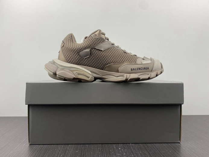 Comfortable BLCG TRACK SNEAKER 700875 W3RF3 2561