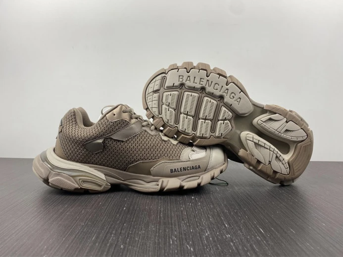 Comfortable BLCG TRACK SNEAKER 700875 W3RF3 2561