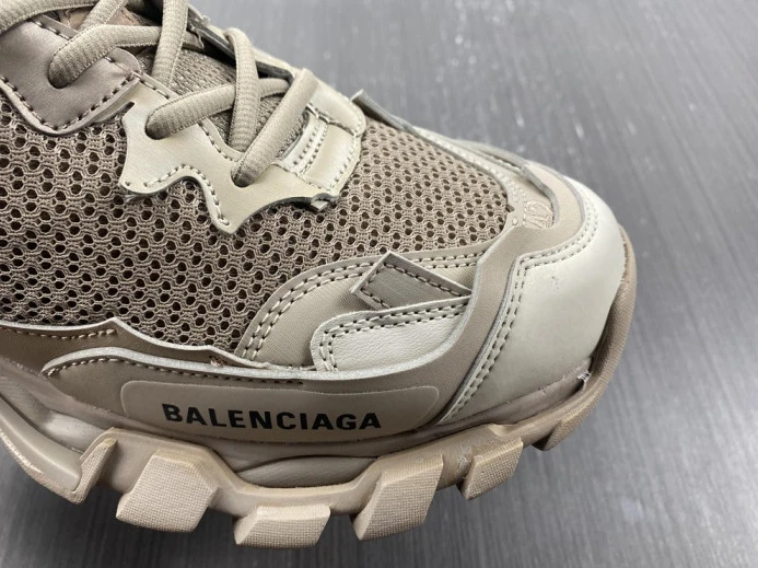 Comfortable BLCG TRACK SNEAKER 700875 W3RF3 2561