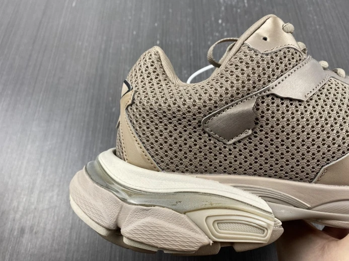 Comfortable BLCG TRACK SNEAKER 700875 W3RF3 2561