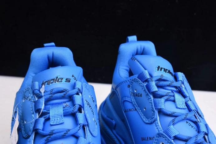 Comfortable BLCG Triple S 536737 W06E2 2518