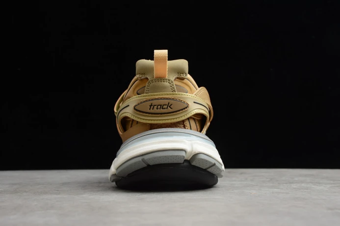 Comfortable BLCG WMNS TRACK TRAINER 'GOLD' 542436 W2CD1 2627