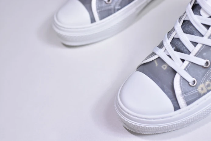Comfortable DR B23 Oblique High Top Sneakers 2821