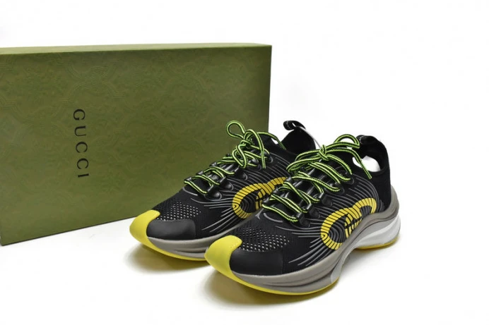 Comfortable Gucc Run Sneakers Black Yellow 2890