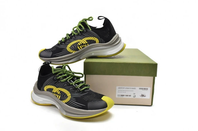 Comfortable Gucc Run Sneakers Black Yellow 2890