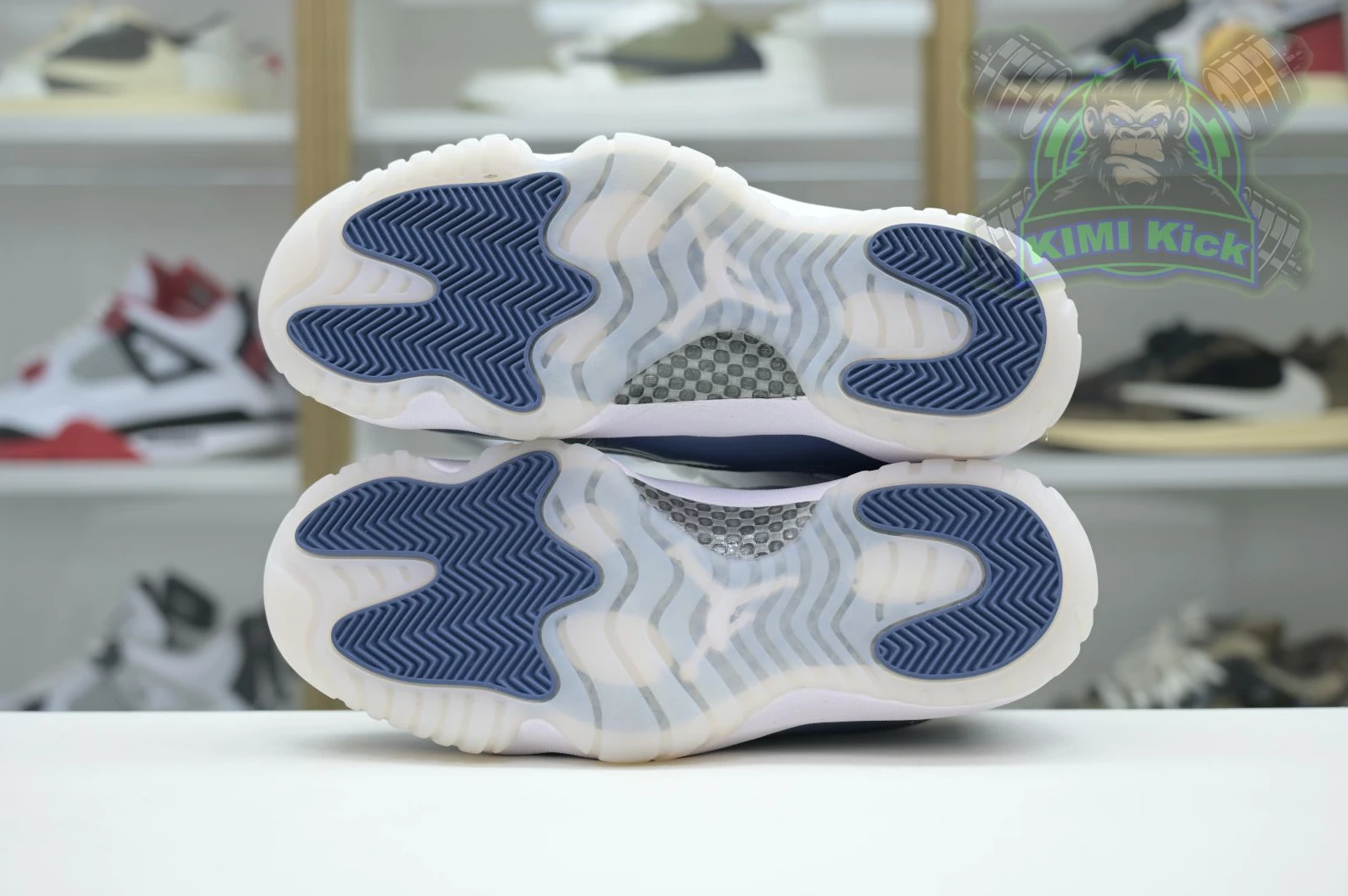 Comfortable Kimikick Jordan Air Jordan 11 Low“Diffused Blue” 1869