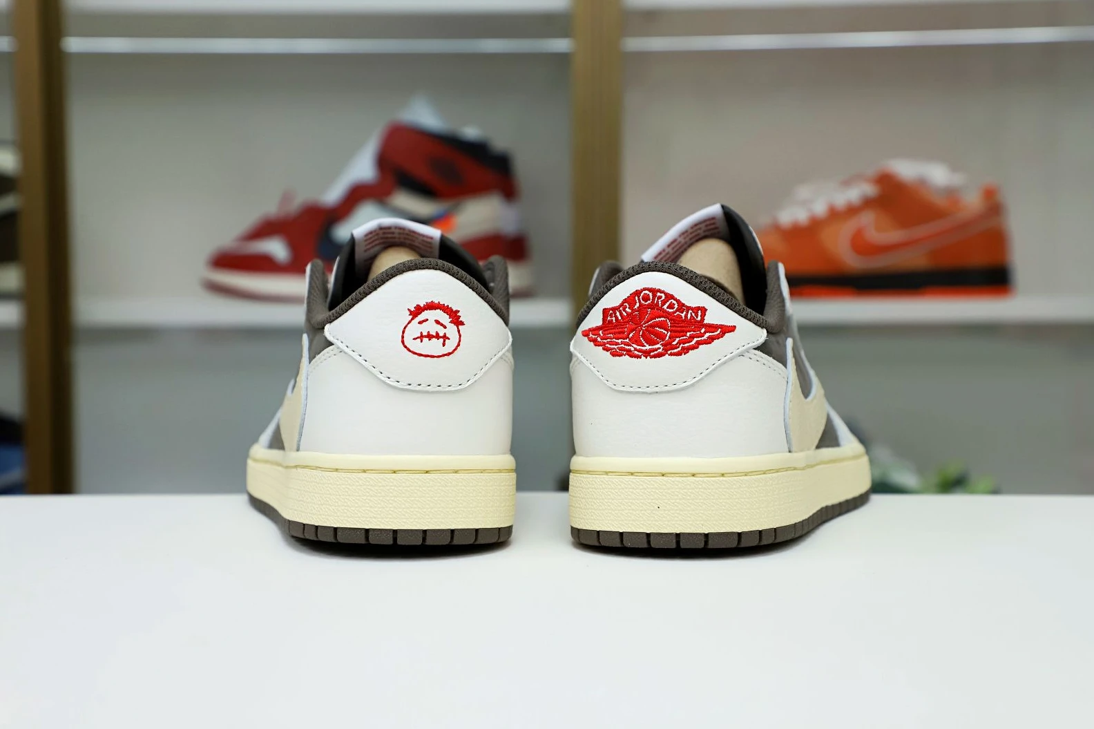 Comfortable Kimikick TRAVIS SCOTT X AIR JORDAN 1 LOW OG REVERSE MOCHA 1933