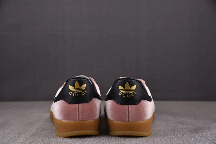 Comfortable ad*s gazelle 2842