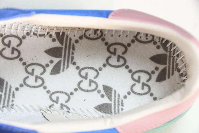 Comfortable adidas x Gucci women's Gazelle sneaker 707867 U7R10 2878