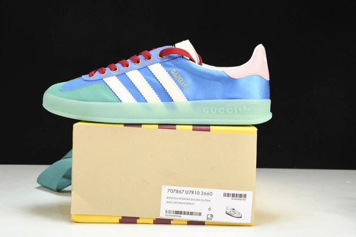Comfortable adidas x Gucci women's Gazelle sneaker 707867 U7R10 2878
