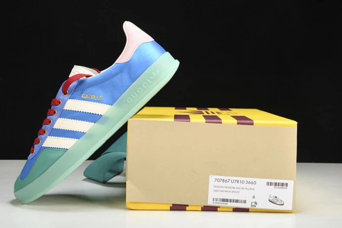 Comfortable adidas x Gucci women's Gazelle sneaker 707867 U7R10 2878