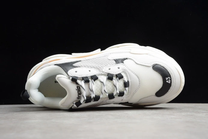 Comfortable triples trainer sneakers 2121