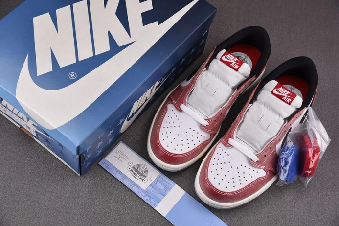 Comfortable trophy room x air jordan 1 low og fn0432- 1600