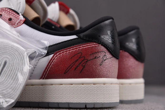 Comfortable trophy room x air jordan 1 low og fn0432- 1600