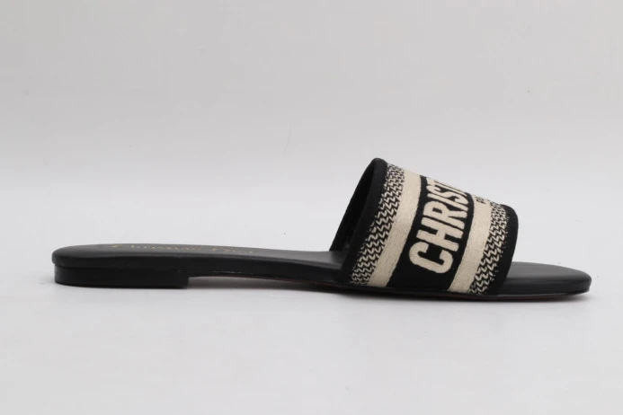 DR SLIPPERS NewStyle 2817