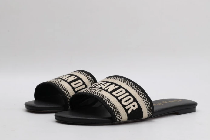 DR SLIPPERS NewStyle 2817