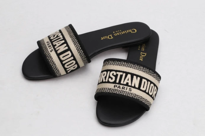 DR SLIPPERS NewStyle 2817
