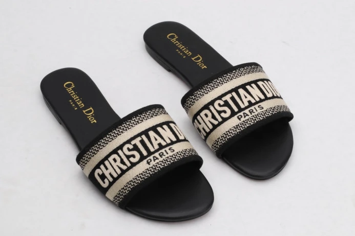 DR SLIPPERS NewStyle 2817
