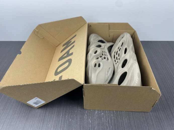 DailyWear Adidas Yeezy Foam RNNR Stone Sage GX 419