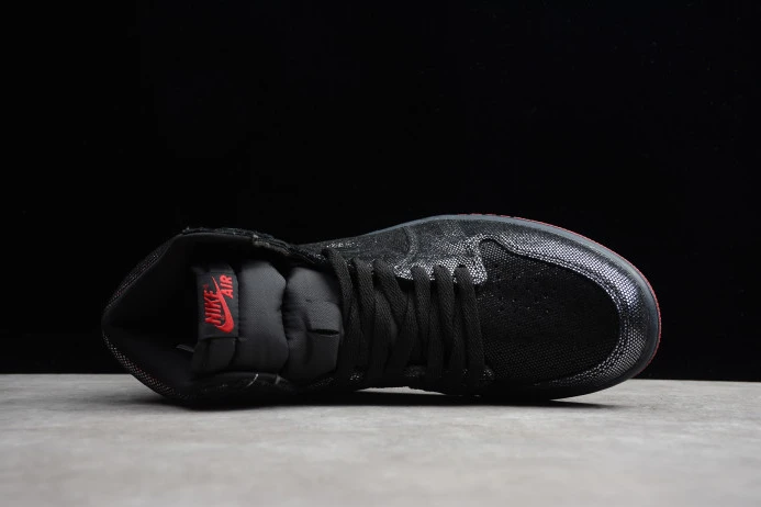 DailyWear Air Jordan 1 Retro High OG Black Gym Red DC7071- 899