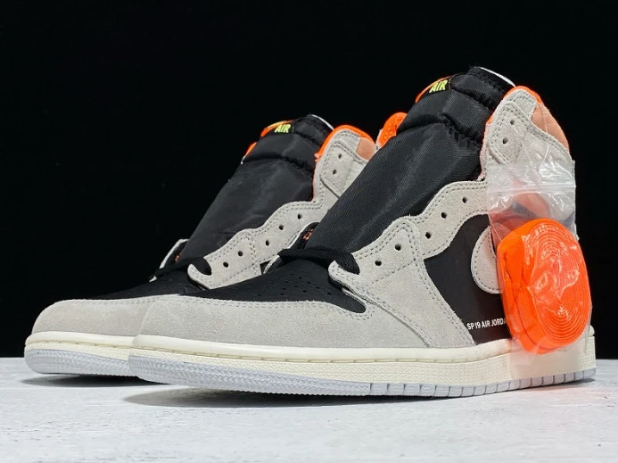 DailyWear Air Jordan 1 Retro High OG Neutral Grey 555088- 905