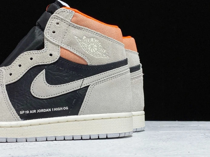 DailyWear Air Jordan 1 Retro High OG Neutral Grey 555088- 905