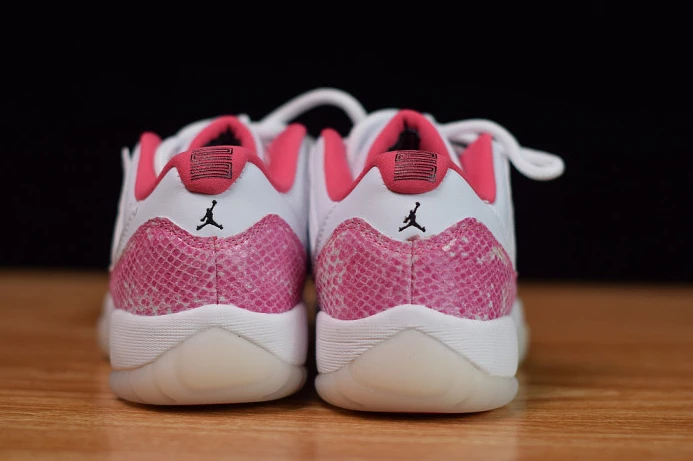 DailyWear Air Jordan 11 Low WMNS Pink Snakeskin AH7860- 640