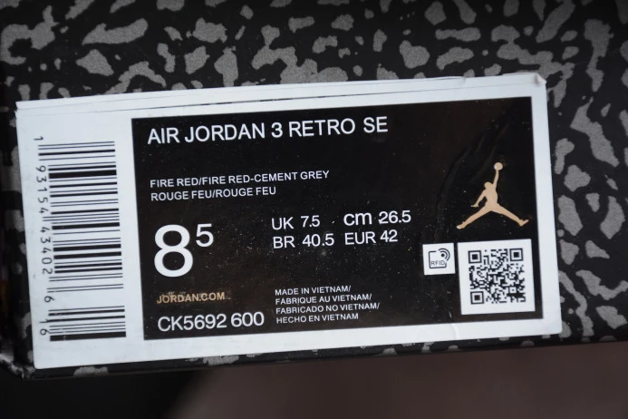DailyWear Air Jordan 3 Red Cement CK5692- 969