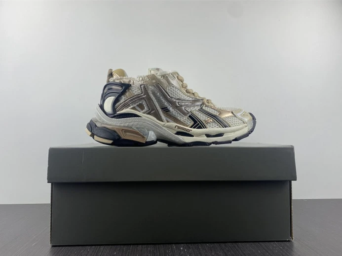 DailyWear BLCG RUNNER SNEAKER 677403 W3RN1 2715