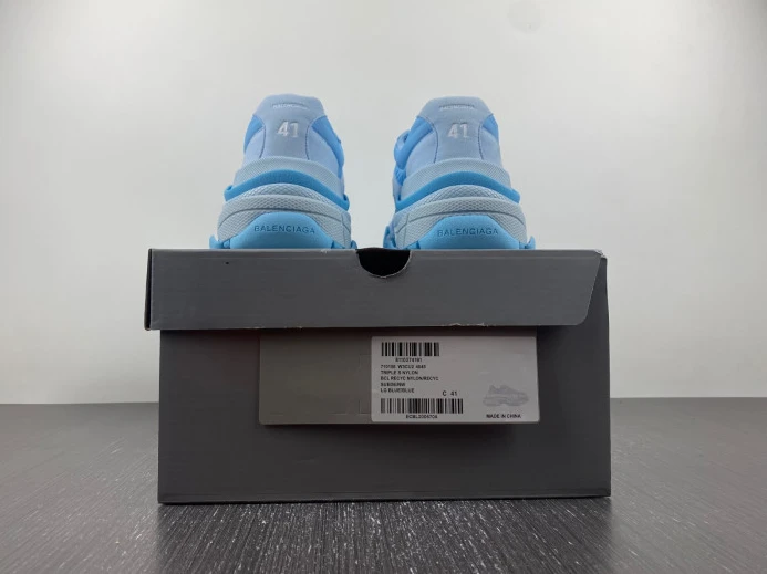 DailyWear BLCG TRIPLE S SNEAKER 710156 W3CU2 2379