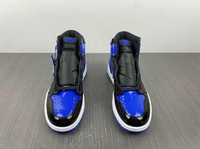 DailyWear Jordan 1 Retro High OG 555088- 786
