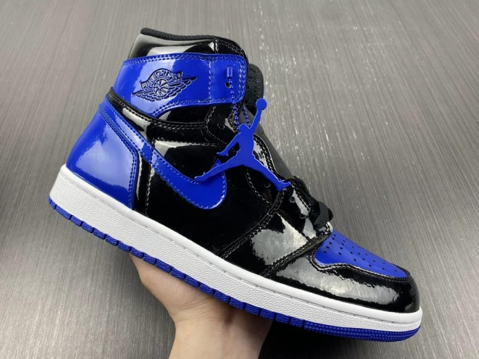DailyWear Jordan 1 Retro High OG 555088- 786