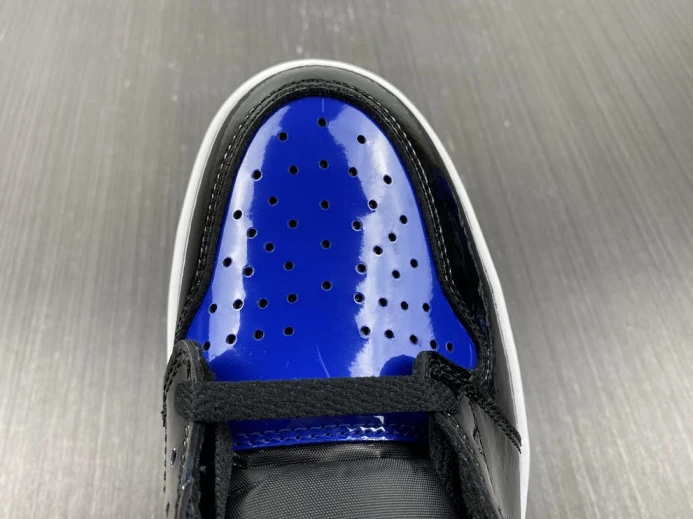 DailyWear Jordan 1 Retro High OG 555088- 786