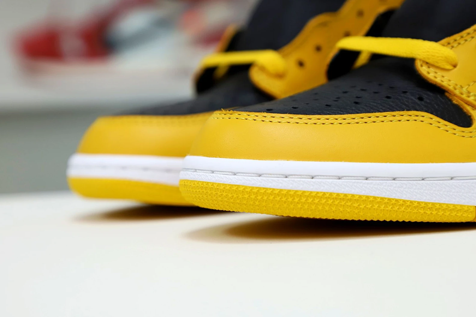 DailyWear Kimikick AIR JORDAN 1 HIGH RETRO OG 'POLLEN' 2026