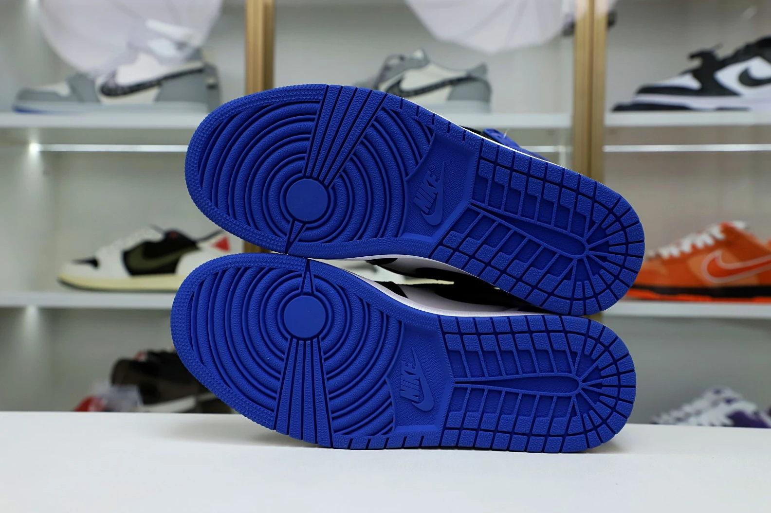 DailyWear Kimikick FRAGMENT DESIGN X AIR JORDAN 1 RETRO HIGH 1981
