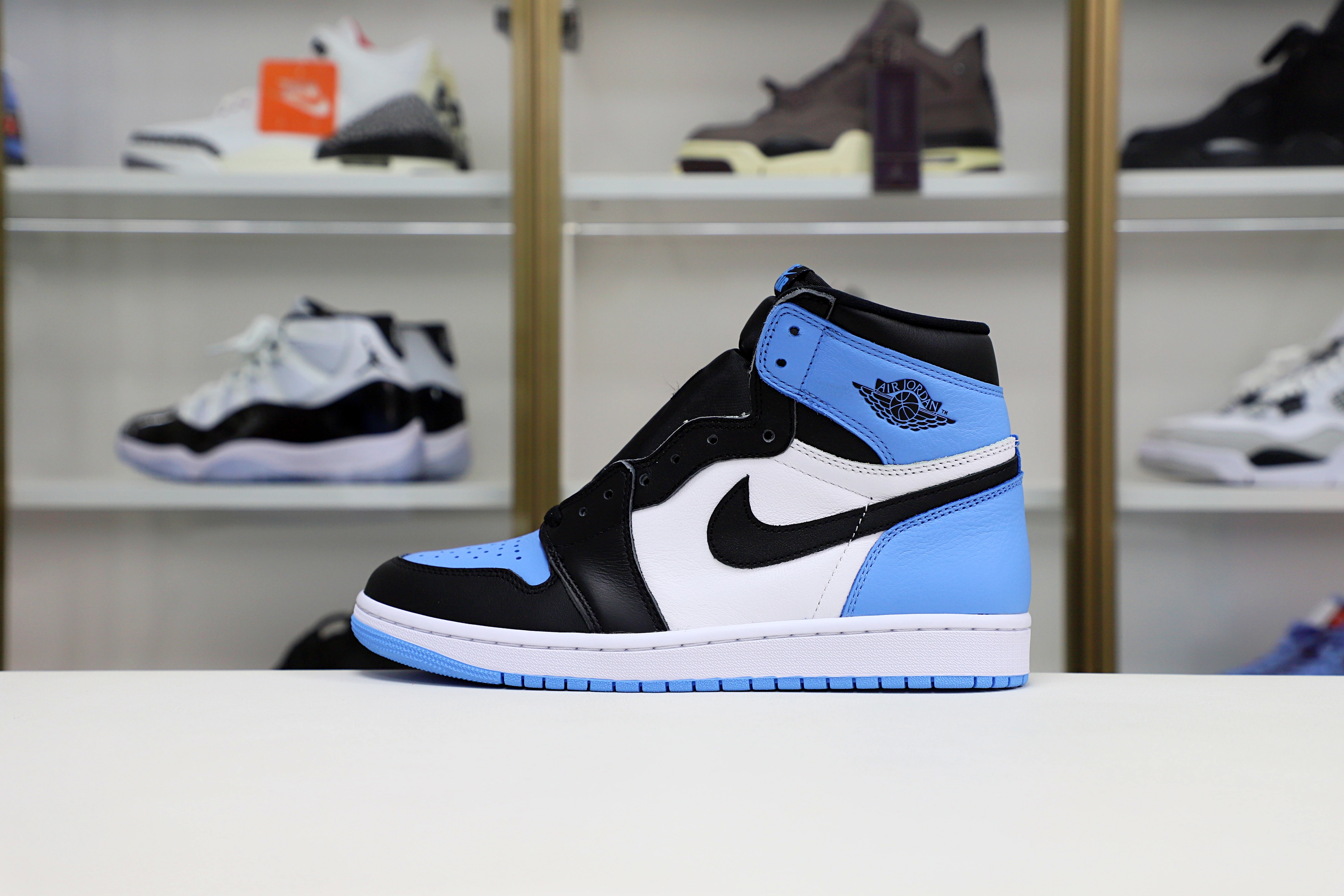 DailyWear Kimikick Jordan Air Jordan 1 High OG“University Blue 1903